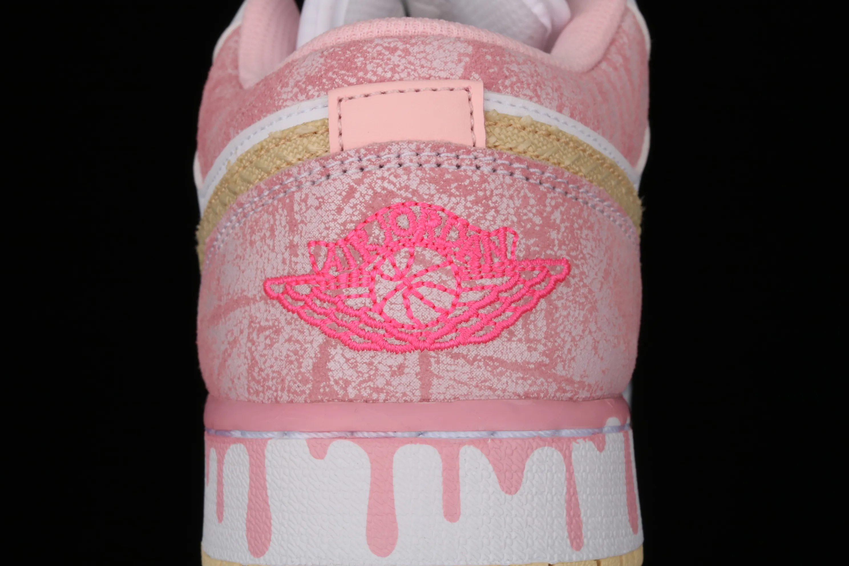 All categories Air Jordan Jordan series basketball shoes Air Jordan 1 Low Different versions Air Jordan 1 Low GS AJ1 Joe 1 low-top ice cream Low-top basketball shoes CW7104-601